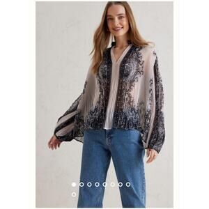 Anthropologie Forever that girl Blouse